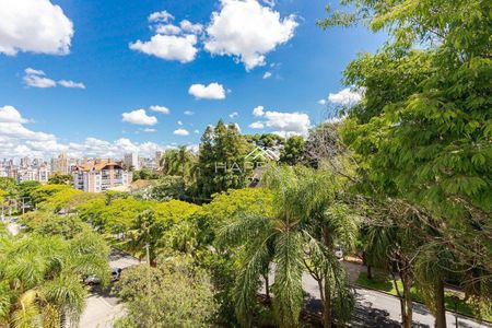 9_photo/94dce3f975.0b8924589b0f1b18-ATLAS-1349ea4e-1e76-41db-9eee-6af0ba72e680.jpg de apartamento à venda com 4 quartos, 230m² em Mercês, Curitiba