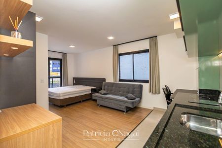 1_photo/94dce3f9ad.35cb2562ae28c182-ATLAS-04ee79ed-7df9-4281-a264-8dad23d1dc79.jpg de kitnet/studio para alugar com 1 quarto, 25m² em Água Verde, Curitiba