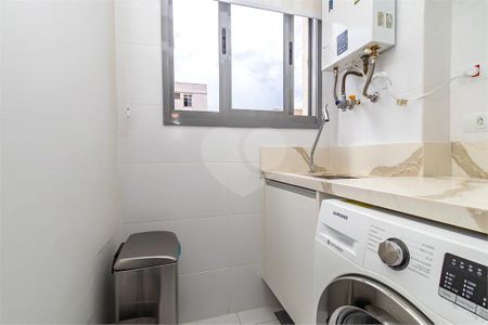 8_photo/94dce3f9ad.7c2ae8445402a222-ATLAS-e67a7b04-5137-43b6-a26a-569f1fbb6fd2.jpg de apartamento à venda com 3 quartos, 88m² em Água Verde, Curitiba