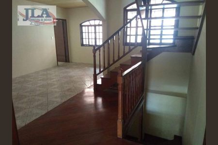 4_photo/94dce3fb2f.b591b2b051e9a06c-ATLAS-3c3de445-3256-42dd-975a-d0e525052fe9.jpg de casa para alugar com 4 quartos, 200m² em Mercês, Curitiba