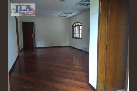 4_photo/94dce3fb2f.b591b2b051e9a06c-ATLAS-c9b566de-6c64-417d-9b40-0f9724904432.jpg de casa para alugar com 4 quartos, 200m² em Mercês, Curitiba