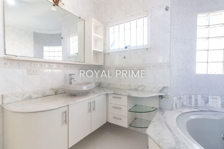 23_photo/94dce3fcc7.b4b4ea4450a4f201-ATLAS-a25a0d28-696a-40cb-8860-0308804db1c8.jpg de casa para alugar com 3 quartos, 210m² em Mercês, Curitiba