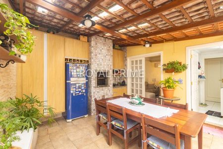 2_photo/94dce3fd7d.508d3a0768452055-ATLAS-53b93e00-a4db-425f-b763-e417ca7e7317.jpg de casa à venda com 4 quartos, 217m² em Mercês, Curitiba