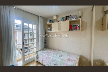 8_photo/94dce3fd7d.508d3a0768452055-ATLAS-82c32f73-5da5-40d2-a7c4-b64cdc004be3.jpg de casa à venda com 4 quartos, 217m² em Mercês, Curitiba