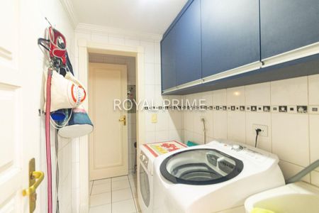 6_photo/94dce3fd7d.508d3a0768452055-ATLAS-f0aee24f-1843-4df7-a659-a5ec1adc8c2e.jpg de casa à venda com 4 quartos, 217m² em Mercês, Curitiba