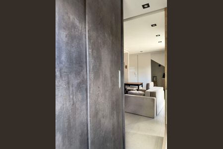 12_photo/94dce3fdff.fe3bcb5e68433bf2-ATLAS-bbe18492-0418-42e5-bbf1-9d0a66c082b4.jpg de apartamento para alugar com 1 quarto, 32m² em Mercês, Curitiba