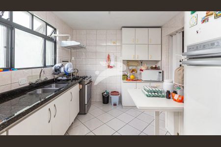 4_photo/94dce3fef5.c2aefe16be962f17-ATLAS-019c0bc5-19e1-4762-8bb0-4d03bc0f6c16.jpg de casa à venda com 3 quartos, 222m² em Mercês, Curitiba