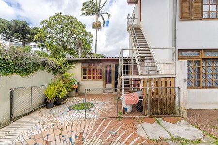 2_photo/94dce3ff59.22d99d281daac78a-ATLAS-00dfba87-061a-4136-b255-d5a10ad9be86.jpg de casa à venda com 5 quartos, 217m² em Mercês, Curitiba