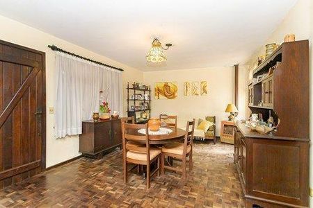 32_photo/94dce3ff59.22d99d281daac78a-ATLAS-3f56c351-a7c2-4859-afeb-7f0f127591ed.jpg de casa à venda com 5 quartos, 179m² em Mercês, Curitiba