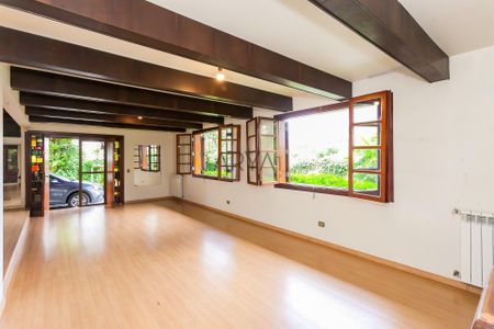 3_photo/94dce3ff6d.4c157fceb05af543-ATLAS-049971ad-9718-4d73-b22d-dc42dcd68671.jpg de casa à venda com 7 quartos, 484m² em São Francisco, Curitiba