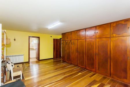 5_photo/94dce3ff6d.4c157fceb05af543-ATLAS-0b26a772-378d-45ba-aa0e-c6fa8fd91eae.jpg de casa à venda com 7 quartos, 484m² em São Francisco, Curitiba