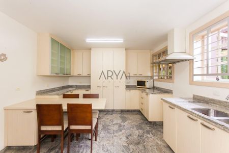 6_photo/94dce3ff6d.4c157fceb05af543-ATLAS-1fb91d16-56d2-47fa-ac1d-79f0177bac0e.jpg de casa à venda com 7 quartos, 484m² em São Francisco, Curitiba