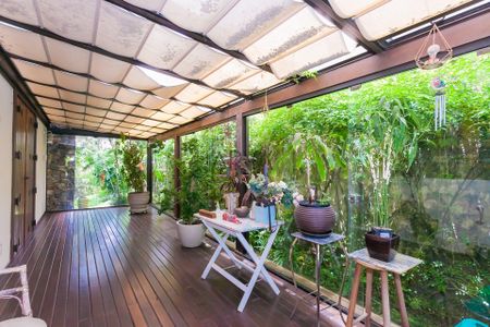 12_photo/94dce3ff6d.4c157fceb05af543-ATLAS-876985b4-5da5-47ff-894b-ecc4629551b0.jpg de casa à venda com 7 quartos, 484m² em São Francisco, Curitiba