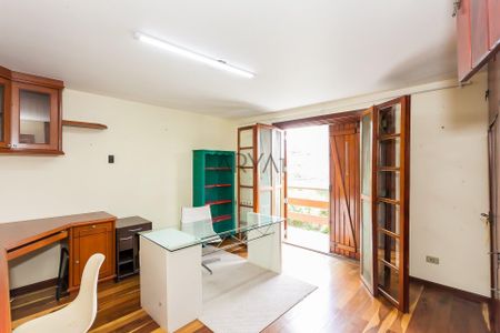 18_photo/94dce3ff6d.4c157fceb05af543-ATLAS-dd994d26-0d5a-48e9-9768-2b7d32a9c0b8.jpg de casa à venda com 7 quartos, 484m² em São Francisco, Curitiba