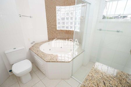 40_photo/94dce3ff95.ccfee957a0edc138-ATLAS-67ba9d99-2041-49e7-aff3-74af62dabdac.jpg de casa à venda com 0 quarto, 186m² em Mercês, Curitiba