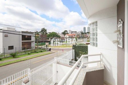 42_photo/94dce3ff95.ccfee957a0edc138-ATLAS-b7544230-e9a8-4e07-a30a-34e90b45e028.jpg de casa à venda com 0 quarto, 186m² em Mercês, Curitiba