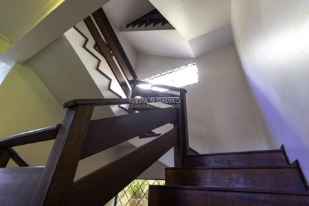 8_photo/94dce3ffc3.3fb4bb6867ac5dd3-ATLAS-2d0af831-989f-4ac7-b825-187c8651ca8b.jpg de casa à venda com 4 quartos, 421m² em Mercês, Curitiba