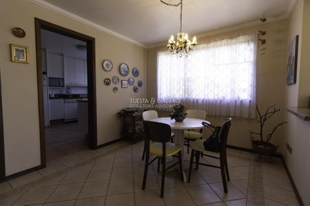 9_photo/94dce3ffc3.3fb4bb6867ac5dd3-ATLAS-2d834a4b-84c7-4a06-86d0-9935a247dfb8.jpg de casa à venda com 4 quartos, 421m² em Mercês, Curitiba