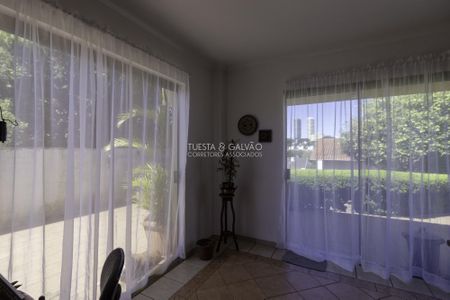 18_photo/94dce3ffc3.3fb4bb6867ac5dd3-ATLAS-3a91e2d9-f59f-4544-a2fb-f8cbcf539c14.jpg de casa à venda com 4 quartos, 421m² em Mercês, Curitiba