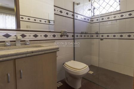 29_photo/94dce3ffc3.3fb4bb6867ac5dd3-ATLAS-d247f312-2fd2-401b-9191-a6994f31c9e1.jpg de casa à venda com 4 quartos, 421m² em Mercês, Curitiba