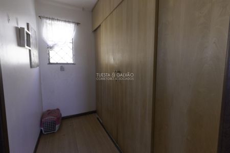 39_photo/94dce3ffc3.3fb4bb6867ac5dd3-ATLAS-e9bd42f2-dacc-4fa5-be67-a48cee3697c6.jpg de casa à venda com 4 quartos, 421m² em Mercês, Curitiba