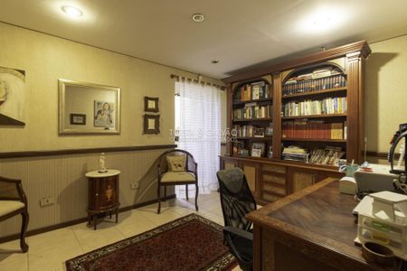 10_photo/94dce3ffc3.3fb4bb6867ac5dd3-ATLAS-ebfd35d9-c520-4b4d-ba7a-a0c2d35b7c0c.jpg de casa à venda com 4 quartos, 421m² em Mercês, Curitiba