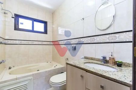 7_photo/94dce3fff1.ec621b4ce42321f0-ATLAS-5a7f691d-61ee-4f98-86c5-c2c8d89eea64.jpg de casa à venda com 2 quartos, 144m² em Mercês, Curitiba