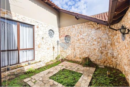 10_photo/94dce40003.be6c39d5fa12942d-ATLAS-1cd81bbf-00eb-4ca4-ad08-9a42be0cab54.jpg de casa para alugar com 4 quartos, 455m² em Centro Cívico, Curitiba