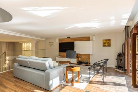 2_photo/94dce4000d.58dbba0947eec603-ATLAS-13ead05e-85aa-4fa7-9ceb-29f898a30d38.jpg de casa à venda com 4 quartos, 321m² em Mercês, Curitiba