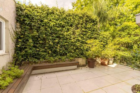 35_photo/94dce4000d.58dbba0947eec603-ATLAS-cbcbef42-c3bf-4634-9819-1fe1df3df32f.jpg de casa à venda com 4 quartos, 321m² em Mercês, Curitiba