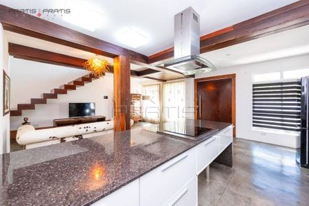 13_photo/94dce400dd.28d3fb74714af1e1-ATLAS-ccf15643-a2f3-4e5b-a1bd-6d830afceb57.jpg de casa para alugar com 2 quartos, 140m² em Mercês, Curitiba