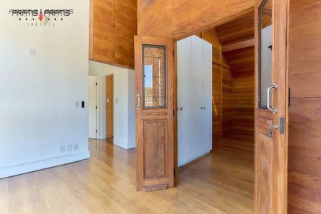 38_photo/94dce400dd.ef35691447b2b545-ATLAS-7292c8cd-5a07-433a-b06a-cf2fee12712e.jpg de casa à venda com 3 quartos, 204m² em Mercês, Curitiba