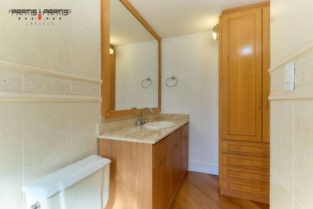34_photo/94dce400dd.ef35691447b2b545-ATLAS-8acce190-c4a0-4d04-aa19-795615d74662.jpg de casa à venda com 3 quartos, 204m² em Mercês, Curitiba