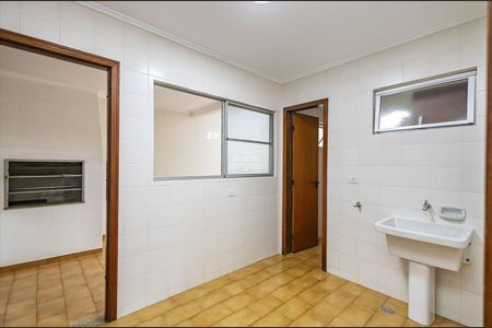 34_photo/94dce40129.eb3dd13610b5237a-ATLAS-6425b8e5-9fa5-4621-8a6b-9e572219fa5c.jpg de casa à venda com 3 quartos, 302m² em São Francisco, Curitiba