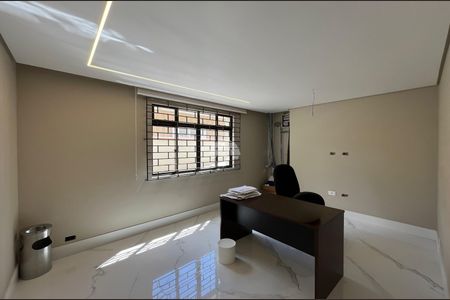 18_photo/94dce402a5.fd4e69175d3a2864-ATLAS-45035496-4c4f-45a0-9afb-a09d42086cb6.jpg de casa para alugar com 2 quartos, 540m² em Bom Retiro, Curitiba