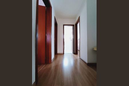 6_photo/94dce4039f.9c16890d59937ae3-ATLAS-83208efb-9c35-4e6d-9c92-bfdc1ea0b7dc.jpg de casa à venda com 3 quartos, 190m² em Bom Retiro, Curitiba