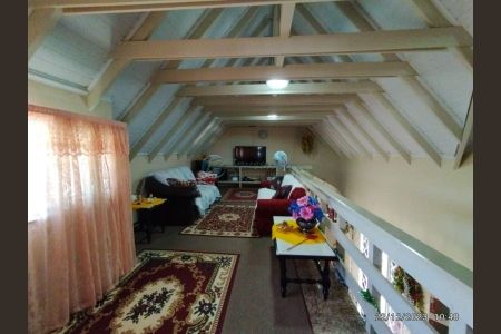 3_photo/94dce404bb.3dea3cab82053bf3-ATLAS-5f453c9e-80bd-40ed-9a31-8dbb546fc0da.jpg de casa à venda com 4 quartos, 319m² em São Francisco, Curitiba