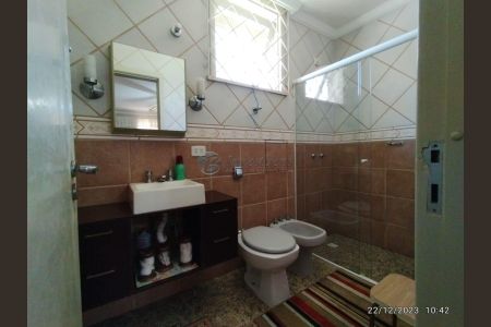 37_photo/94dce404bb.3dea3cab82053bf3-ATLAS-fe5063a1-7880-4cf7-9cc1-3fc3cbd6e49b.jpg de casa à venda com 4 quartos, 319m² em São Francisco, Curitiba