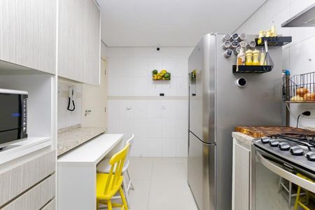 4_photo/94dce404c9.4f48e483d4bcdc3b-ATLAS-0a295a9f-ab0a-44a5-a5dc-8ffeaa31e78e.jpg de casa de condomínio à venda com 3 quartos, 229m² em São Francisco, Curitiba