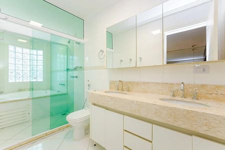 3_photo/94dce404c9.4f48e483d4bcdc3b-ATLAS-993a3cef-5795-48db-bea1-ae96af1dfbb8.jpg de casa de condomínio à venda com 3 quartos, 229m² em São Francisco, Curitiba