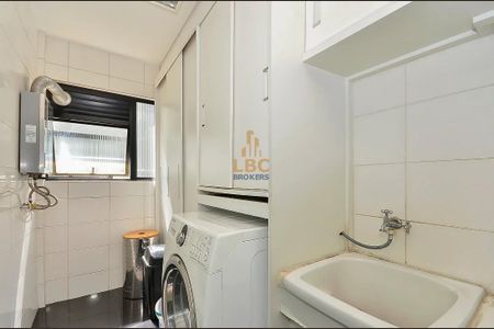 4_photo/94dce404cf.68378b3fff05181a-ATLAS-35c3543b-6c7b-49f7-9667-888fea2eeba7.jpg de apartamento à venda com 2 quartos, 158m² em São Francisco, Curitiba