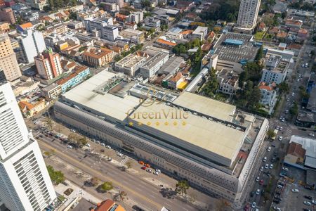 4_photo/94dce40531.ceff8192393c33de-ATLAS-b4532add-5bd2-4d3d-9c3b-499ebbb8d364.jpg de casa à venda com 1 quarto, 924m² em São Francisco, Curitiba