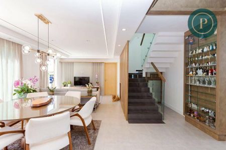 5_photo/94dce405cb.3e837fa98be3ad59-ATLAS-56cfdaef-5434-4ba3-b512-c45d55eb890e.jpg de apartamento à venda com 4 quartos, 245m² em São Francisco, Curitiba