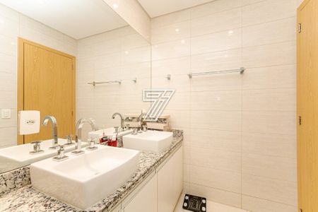 4_photo/94dce405cb.65a2fd3bed5b2cc8-ATLAS-11807cfc-d637-4bce-a9ef-587592e073c3.jpg de apartamento à venda com 3 quartos, 122m² em São Francisco, Curitiba