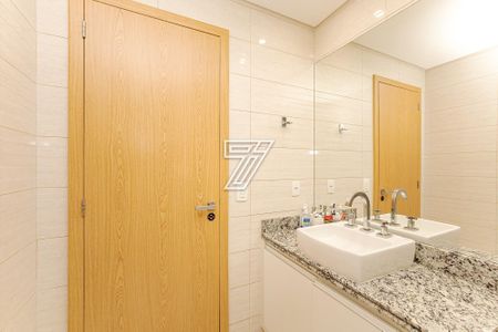 29_photo/94dce405cb.65a2fd3bed5b2cc8-ATLAS-84bd0df4-80e6-407a-a504-a8d4d216ed54.jpg de apartamento à venda com 3 quartos, 122m² em São Francisco, Curitiba