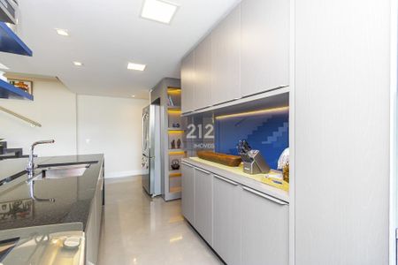 12_photo/94dce405cb.6b0dd0b72cb3f11a-ATLAS-2c2dd375-e427-4d47-b42b-f01d0e424be2.jpg de apartamento à venda com 2 quartos, 202m² em São Francisco, Curitiba