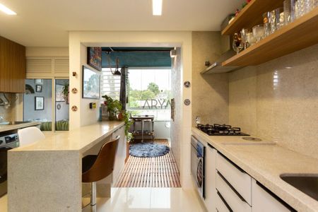 13_photo/94dce405cb.9fe11034ad7b2fb7-ATLAS-0398a5dc-4d0d-464c-b397-21d5fa885cc3.jpg de apartamento à venda com 3 quartos, 125m² em São Francisco, Curitiba