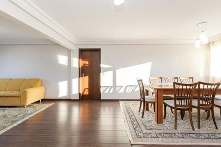 4_photo/94dce405f9.bb6a92e04f4b5420-ATLAS-4a00553d-eaf8-4af2-bf9c-271d96bc9f71.jpg de apartamento à venda com 3 quartos, 214m² em São Francisco, Curitiba