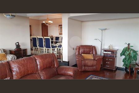 7_photo/94dce40615.ceff8192393c33de-ATLAS-eaccd1df-8c34-44c7-b8e3-fb25f08e7a96.jpg de apartamento à venda com 4 quartos, 250m² em São Francisco, Curitiba