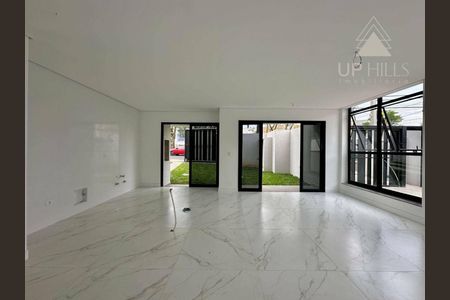 11_photo/94dce406cf.0e64d75f6b29b2b4-ATLAS-0f1690d6-a4f7-4e6a-952f-c01ccaec91c9.jpg de casa à venda com 3 quartos, 158m² em Mercês, Curitiba